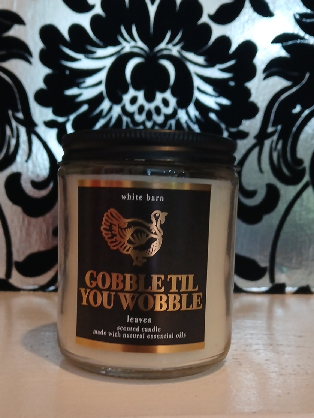 'Gobble Til You Wobble' Leaves